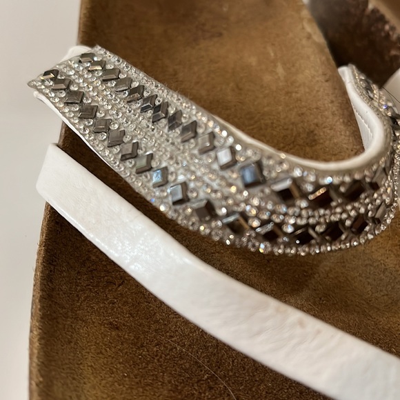 Sandals - Picture 2 of 5